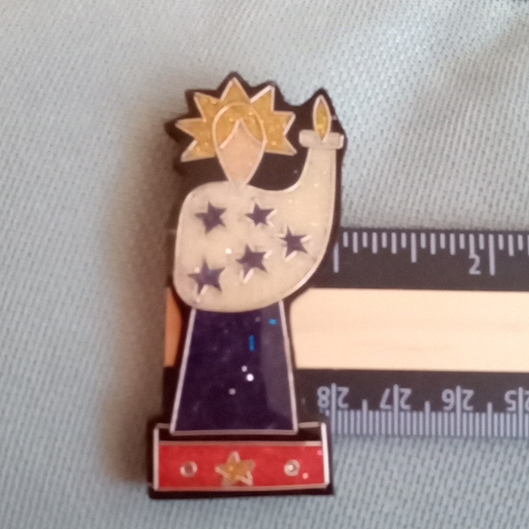 ARTIST MADE STATUE OF LIBERTY 🗽 PIN. - Picture 4 of 4